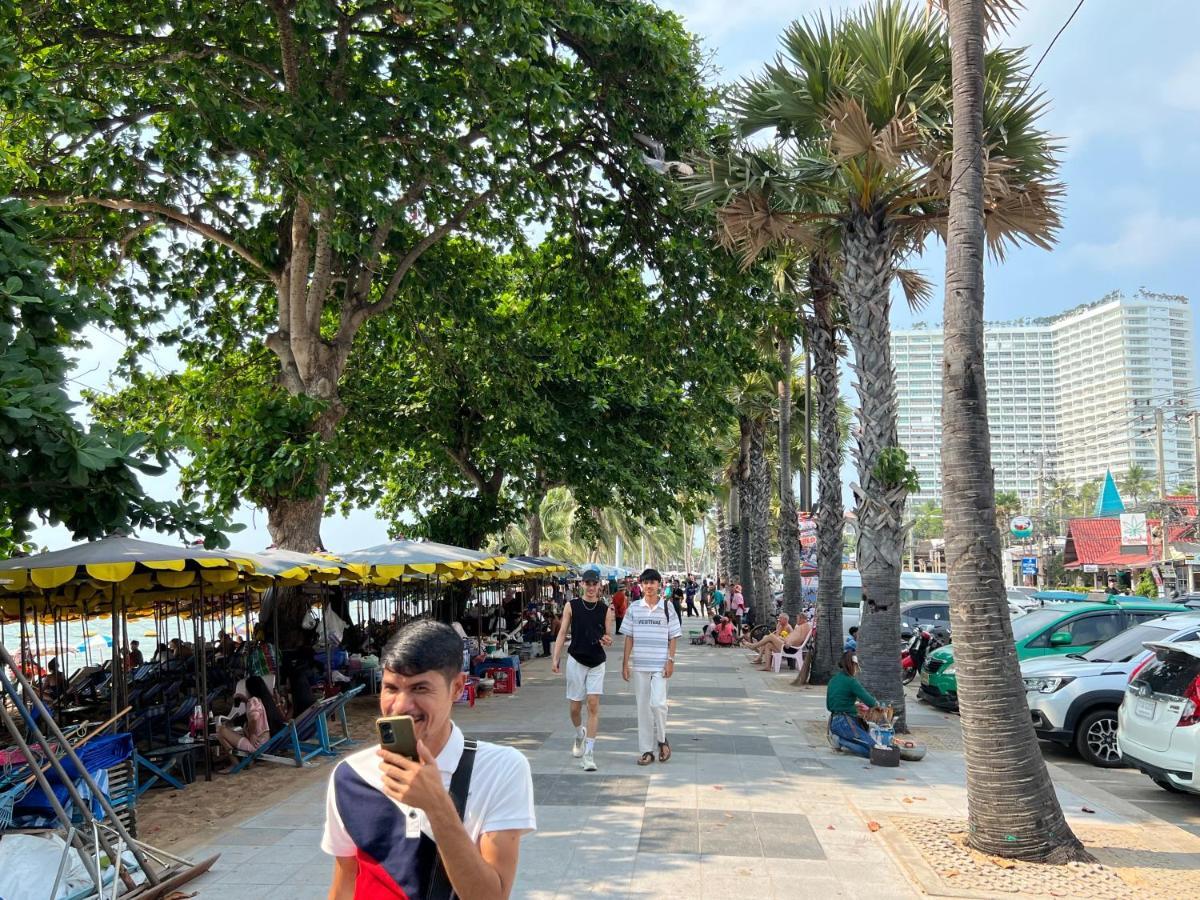Yuri Guesthouse Pantai Jomtien Luaran gambar